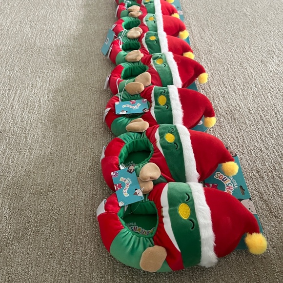 NWT Duck Elf Squishmallows Slippers - Picture 10 of 12